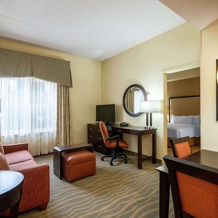 โฮมวูดสวีท บายฮิลตัน ฟิลาเดลเฟีย แวลเลย์ ฟอร์จ Hotel Audubon ภายนอก รูปภาพ